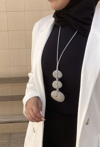3’stone necklace